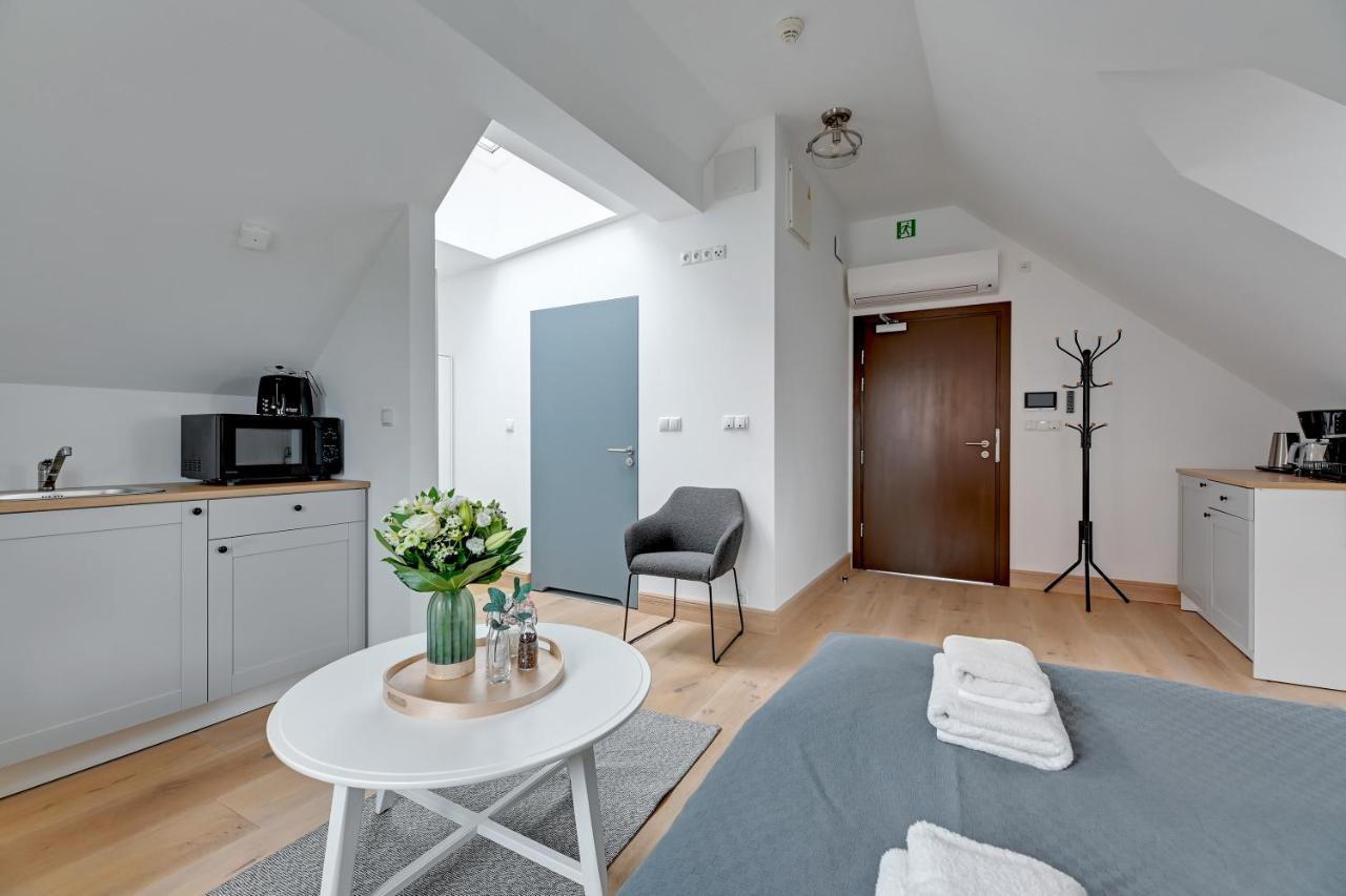 Historical Townhouse By Blue Mandarin Apartment Gdansk Exterior photo
